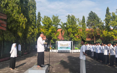 MTsN 3 Mojokerto Peringati Hari Santri Nasional 2025 dengan Semangat Kebersamaan dan Nilai Keislaman