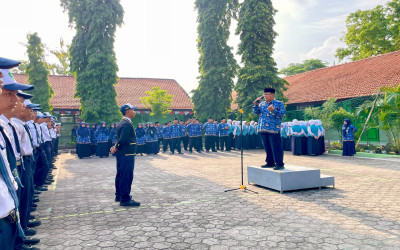 MTsN 3 Mojokerto Peringati Hari Sumpah Pemuda dengan Upacara dan Lomba Kreatif