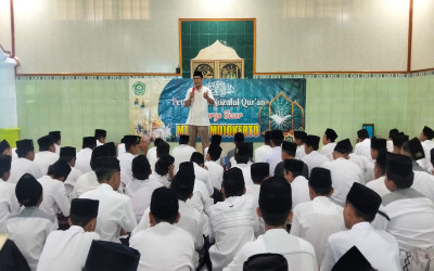 MTsN 3 Mojokerto Peringati Nuzulul Qur'an dengan Khotmil Qur'an Binadhor